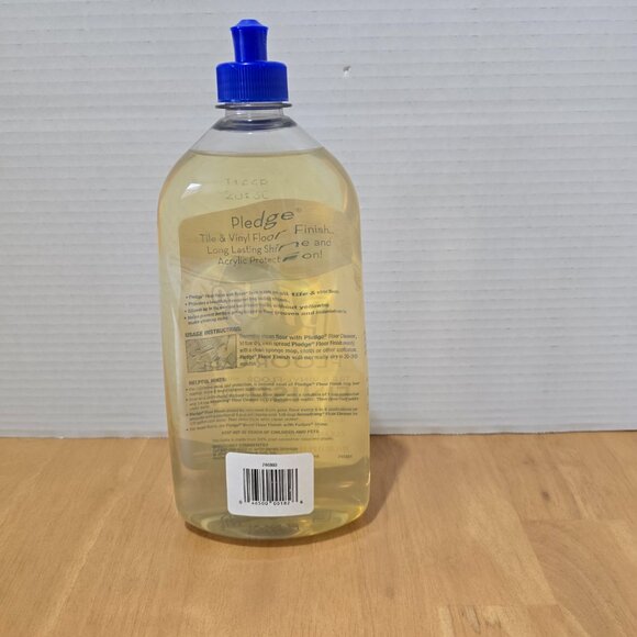 Pledge Floor Care Finish with Future Shine Tile and Vinyl Floors 27 fl oz NEW - Picture 3 of 4